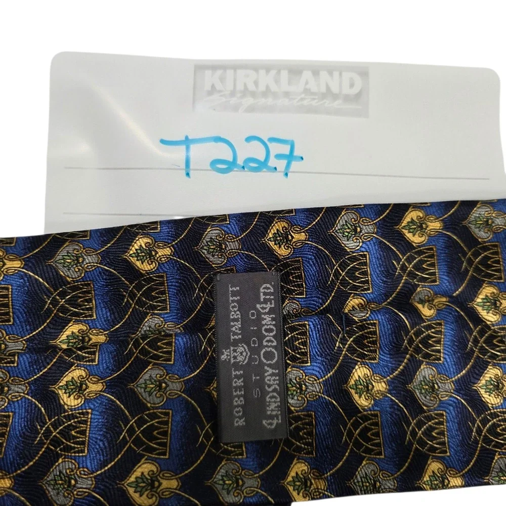 Robert Talbott Lindsay Odom Mens Necktie Blue Floral Silk Hand Sewn‎ USA Boho